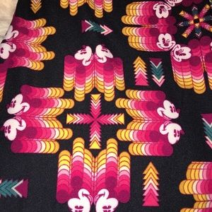 NWT LLR Disney Mickey OS leggings